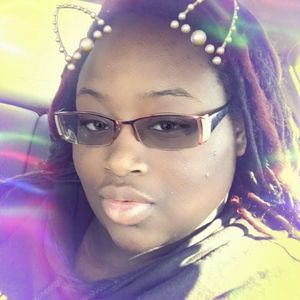 Meet your Posher, Alexandria